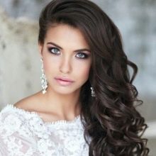 Укладання з об’ємом (73 фото): об’ємні зачіски на короткі, середні та довгі волосся. Як просто робити укладку кожен день?