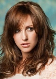 Укладання з об’ємом (73 фото): об’ємні зачіски на короткі, середні та довгі волосся. Як просто робити укладку кожен день?