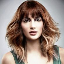 Укладання з об’ємом (73 фото): об’ємні зачіски на короткі, середні та довгі волосся. Як просто робити укладку кожен день?