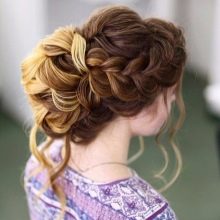 Укладання з об’ємом (73 фото): об’ємні зачіски на короткі, середні та довгі волосся. Як просто робити укладку кожен день?