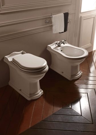 Унітази без бачка (35 фото): як вибрати підлогові моделі без зливного бачка в туалет? Особливості системи змиву безбачковых унітазів