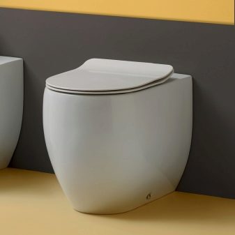 Унітази без бачка (35 фото): як вибрати підлогові моделі без зливного бачка в туалет? Особливості системи змиву безбачковых унітазів