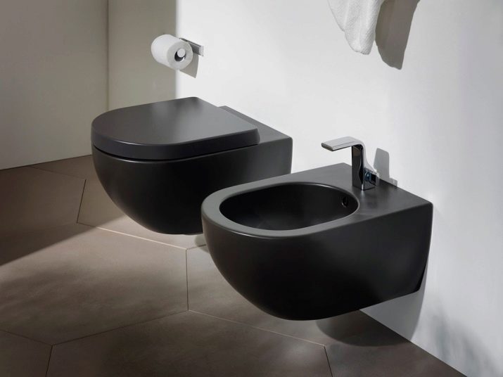 Унітази без бачка (35 фото): як вибрати підлогові моделі без зливного бачка в туалет? Особливості системи змиву безбачковых унітазів