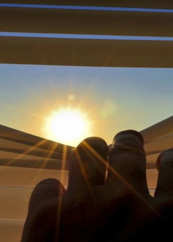 Уваровіт (30 фото): магічні і лікувальні властивості каменю, значення мінералу для людини. Уваровіт на Південному Уралі