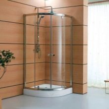 Відкриті душові кабіни: без даху і з низьким піддоном 90х90 см, кутові моделі, розміри 100х100 і 120х80 см, інші моделі для ванної