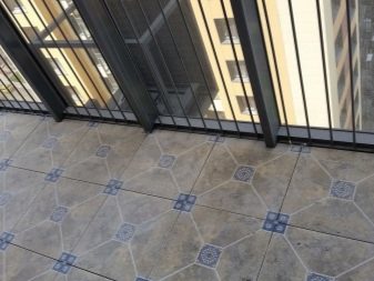 Відкритий балкон (76 фото): варіанти дизайну, поради по обробці, ідеї оформлення балкона з шафою, вибір плитки і меблів