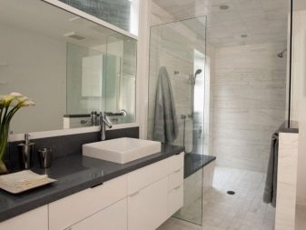 Ванна в стилі хай-тек (62 фото): дизайн маленької кімнати в однокімнатній квартирі, вибір меблів і сантехніки