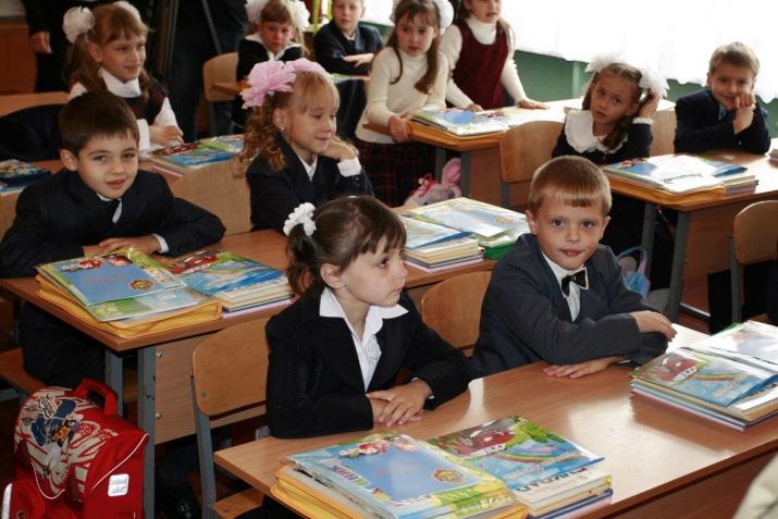 Вчитель музики: обов’язки викладача в школі. Плюси і мінуси професії музичного педагога