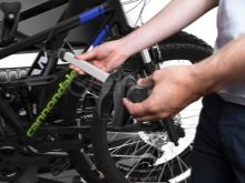 Велокріплення Thule: вибираємо кріплення для велосипеда на фаркоп і дах машини, особливості автообагажника на задню двері