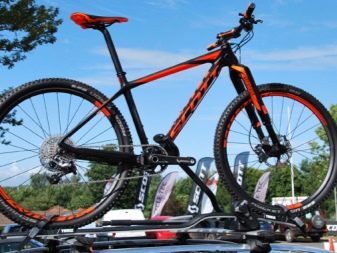 Велокріплення Thule: вибираємо кріплення для велосипеда на фаркоп і дах машини, особливості автообагажника на задню двері