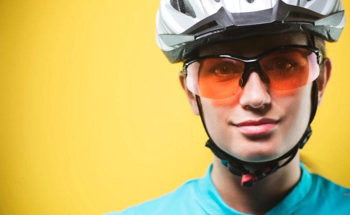 Велоокуляри (56 фото): особливості велосипедних окулярів з діоптріями, опис фотохромних очок для велосипедистів. Як вибрати окуляри для їзди на велосипеді?