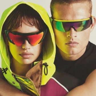 Велоокуляри (56 фото): особливості велосипедних окулярів з діоптріями, опис фотохромних очок для велосипедистів. Як вибрати окуляри для їзди на велосипеді?