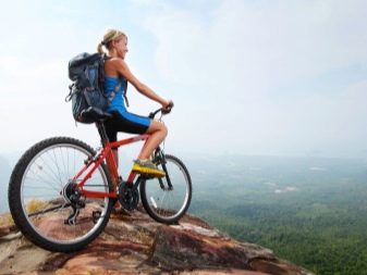 Велорюкзак: вибираємо рюкзак на багажник велосипеда і на спину велосипедиста, велосипедний рюкзак Deuter, Cyclotech, Thule і інші моделі