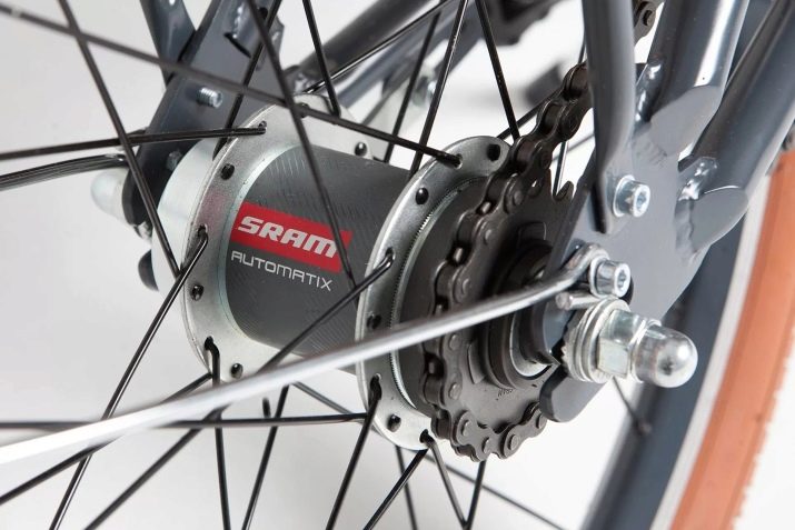 Велосипеди «Салют» (24 фото): характеристики складних моделей, діаметр колеса, розмір і вага дитячого велосипеда, модернізація і тюнінг