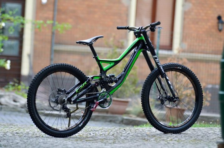 Велосипеди Specialized: дитячі і дорослі шосейні та інші велосипеди. Огляд моделей Hardrock і Hotrock 16, інші моделі 20-29 дюймів