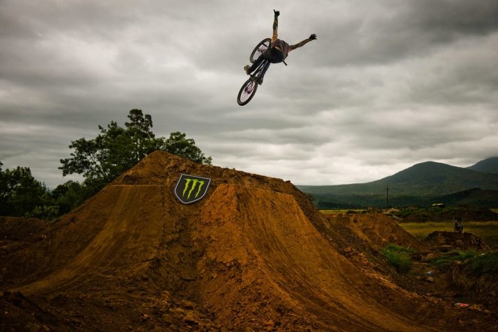 Велосипеди стріт і дьорт: вибір моделі для стрибків, бренди дертовых і стрітових байків