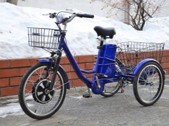 Велосипеди з двигуном (29 фото): триколісні складні та інші моторні дорослі велосипеди, їх характеристики