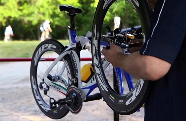 Велосипедна доріжка (21 фото): що це таке? Ширина по ГОСТу, правила дорожнього руху для велосипедистів, штраф за їзду