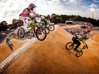 Велоспорт: види велосипедного спорту, гонки по шосе і змагання на велосипедах по треку з перешкодами. Що таке BMX і маунтінбайк?