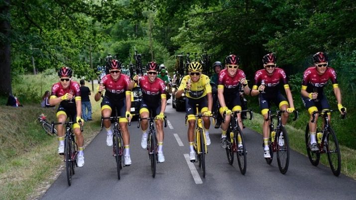 Велоспорт: види велосипедного спорту, гонки по шосе і змагання на велосипедах по треку з перешкодами. Що таке BMX і маунтінбайк?