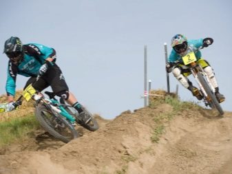 Велоспорт: види велосипедного спорту, гонки по шосе і змагання на велосипедах по треку з перешкодами. Що таке BMX і маунтінбайк?