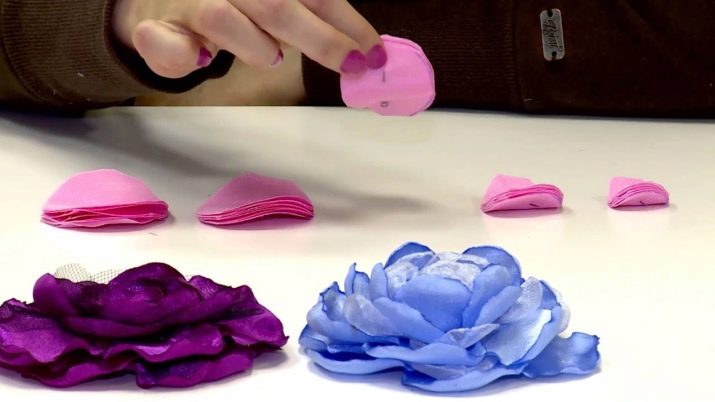 Вирубки для скрапбукінгу: як правильно користуватися машинкою і ножем? Як зробити висічки своїми руками? Опис форм та інших інструментів