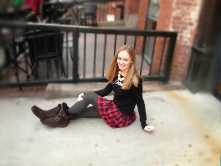 Високі черевики (61 фото): жіночі чорні і інші моделі на шнурівці, зимові на хутрі, від Трейл Вінтер і Тофф, в стилі мілітарі