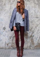 Високі черевики (61 фото): жіночі чорні і інші моделі на шнурівці, зимові на хутрі, від Трейл Вінтер і Тофф, в стилі мілітарі