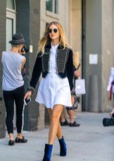 Високі черевики (61 фото): жіночі чорні і інші моделі на шнурівці, зимові на хутрі, від Трейл Вінтер і Тофф, в стилі мілітарі