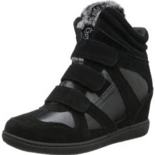 Високі жіночі кросівки (49 фото): з чим носити, білі моделі, на липучках і високій підошві