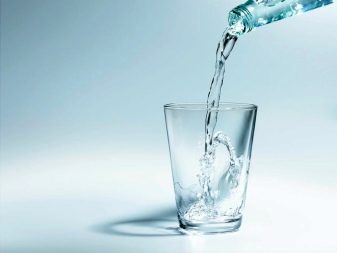 Властивості срібла: хімічні та фізичні властивості металу. Якими корисними властивостями володіє метал і його з’єднання?
