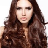 Волосся кольору темний шоколад (72 фото): як надати шоколадний відтінок русявим волоссям середньої або будь-якої іншої довжини? Особливості догляду після фарбування