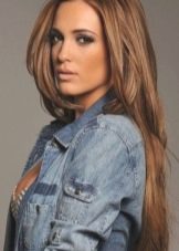 Волосся кольору темний шоколад (72 фото): як надати шоколадний відтінок русявим волоссям середньої або будь-якої іншої довжини? Особливості догляду після фарбування