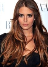 Волосся кольору темний шоколад (72 фото): як надати шоколадний відтінок русявим волоссям середньої або будь-якої іншої довжини? Особливості догляду після фарбування