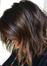 Волосся кольору темний шоколад (72 фото): як надати шоколадний відтінок русявим волоссям середньої або будь-якої іншої довжини? Особливості догляду після фарбування