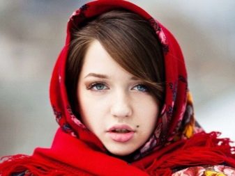 Як носити шапку з чубчиком? 19 фото Як красиво одягнути бере та інші головні убори на зачіску із чубчиком?
