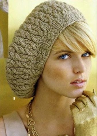 Як носити шапку з чубчиком? 19 фото Як красиво одягнути бере та інші головні убори на зачіску із чубчиком?