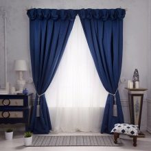 Як підібрати штори у вітальню за кольором шпалер? 62 фото Вдалі колірні поєднання в дизайні інтер’єру залу, вибираємо штори до блакитним та іншим шпалерам