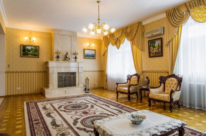 Як підібрати штори у вітальню за кольором шпалер? 62 фото Вдалі колірні поєднання в дизайні інтер’єру залу, вибираємо штори до блакитним та іншим шпалерам