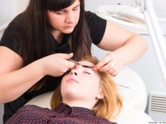 Як підстригти брови? 43 фото Як правильно підстригати в домашніх умовах жінці, правила стрижки ножицями