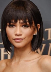 Як підстригти чубок? 93 фото Як правильно і красиво зробити чубок самостійно вдома? Особливості стрижки чубка в домашніх умовах