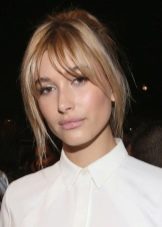 Як підстригти чубок? 93 фото Як правильно і красиво зробити чубок самостійно вдома? Особливості стрижки чубка в домашніх умовах