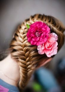 Як плести риб’ячий хвіст? 112 фото Як зробити зачіску з косою? Як заплести косичку навиворіт? Покрокові інструкції плетіння