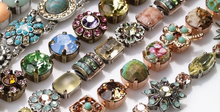 Як почистити біжутерію від потемніння в домашніх умовах? 33 фото Чим відчистити позолоту і потемнілі сережки з ланцюжком, годинник і кільце