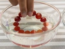 Як почистити бурштин в домашніх умовах? Як відполірувати камінь, якщо він помутнів?