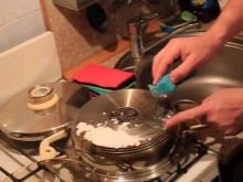 Як почистити чавунну сковороду від нагару в домашніх умовах? 32 фото Як і чим відмити товстий шар гару, старий жир і іржу з посуду