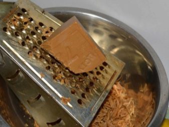 Як почистити чавунну сковороду від нагару в домашніх умовах? 32 фото Як і чим відмити товстий шар гару, старий жир і іржу з посуду