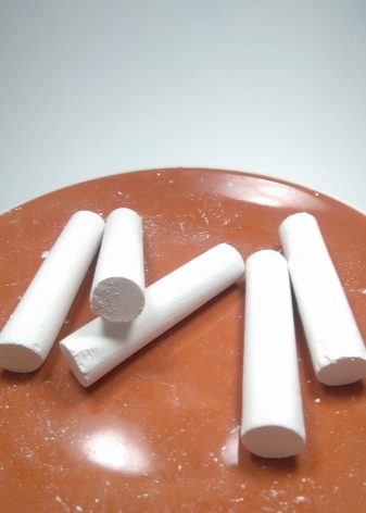 Як почистити срібне кільце? 25 фото Як відчистити сережки та інші прикраси з срібла в домашніх умовах