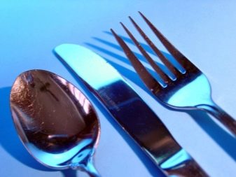 Як почистити вилки і ложки з нержавійки в домашніх умовах (56 фото): чим і як відмити вироби з малюнком, щоб вони блищали