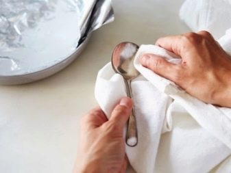 Як почистити вилки і ложки з нержавійки в домашніх умовах (56 фото): чим і як відмити вироби з малюнком, щоб вони блищали